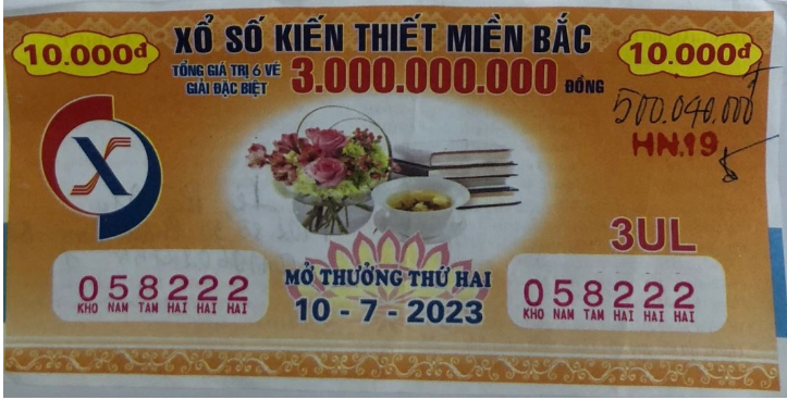 ha noi: khach hang may man trung hon 1 ty khi mua xsmb